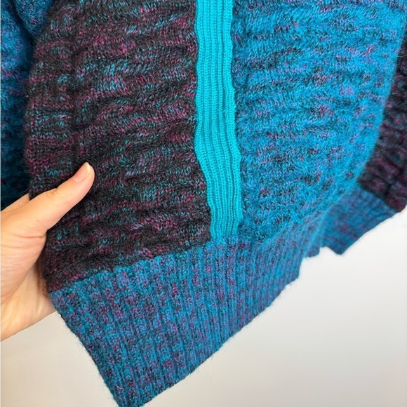 Vintage blue and purple bubble texture chunky sweater knit size medium - Picture 4 of 8